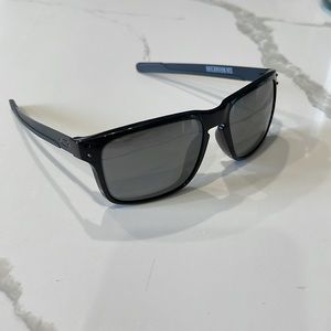 Oakley Holbrook Mix Prizm P sunglasses